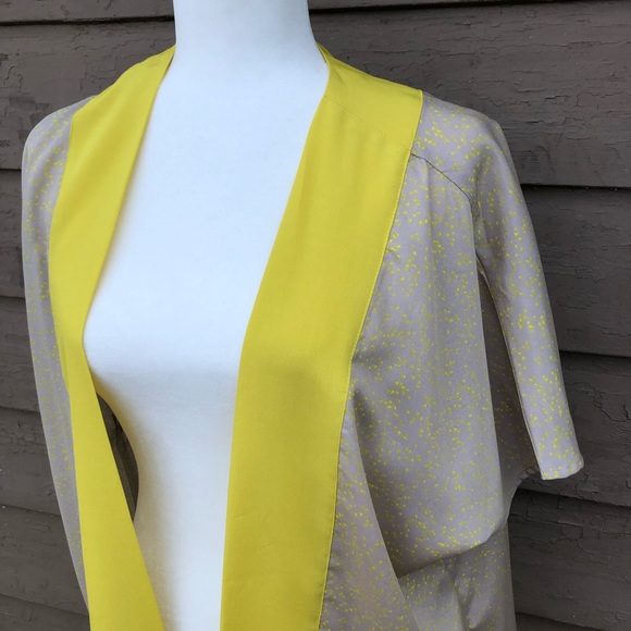 ☀️☀️☀️ 4/$20 I LOVE H81 silky kimono jacket! - Picture 3 of 6